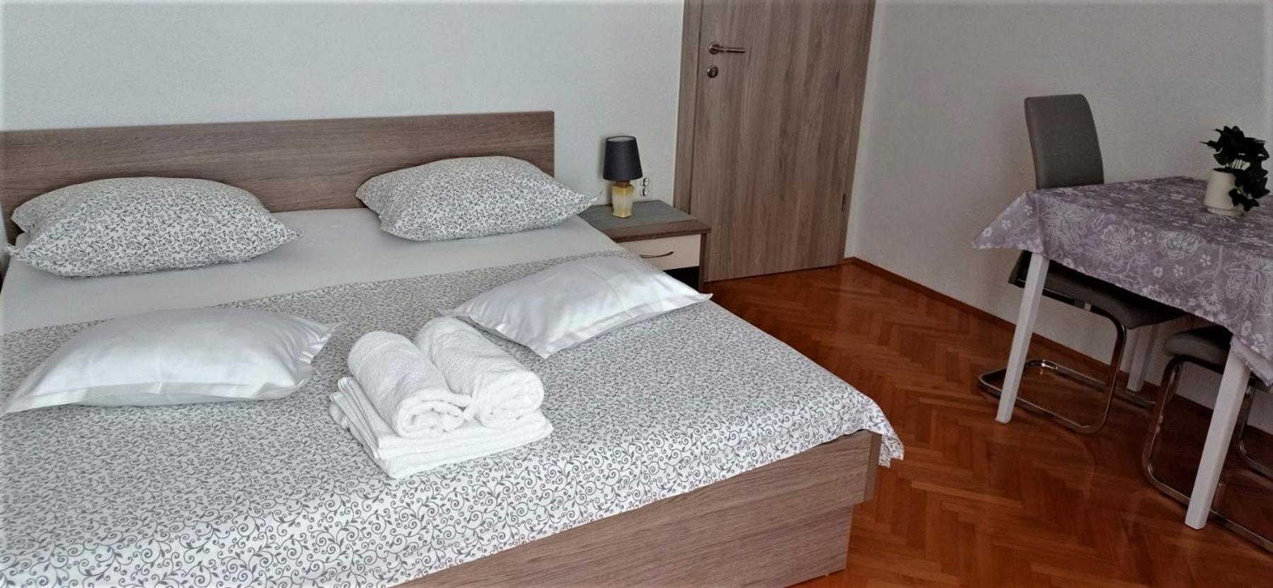 Apartmani Marta Tučepi Extérieur photo