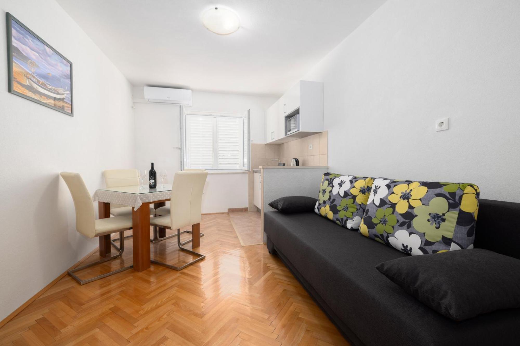 Apartmani Marta Tučepi Extérieur photo